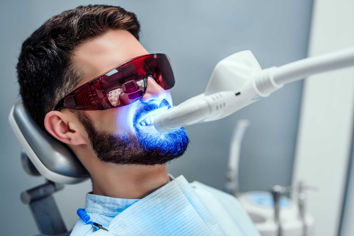 clínica dental en Valencia, asistencia odontológica en Valencia, dentista en Valencia.